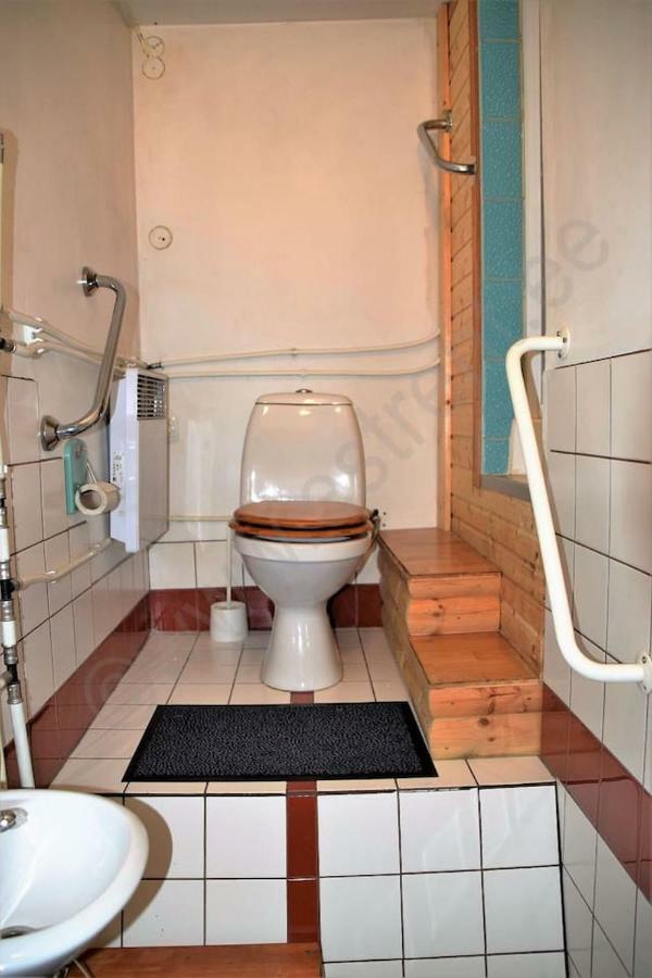 Private Apartment In The Centre Of Parnu/Pernau Exteriör bild