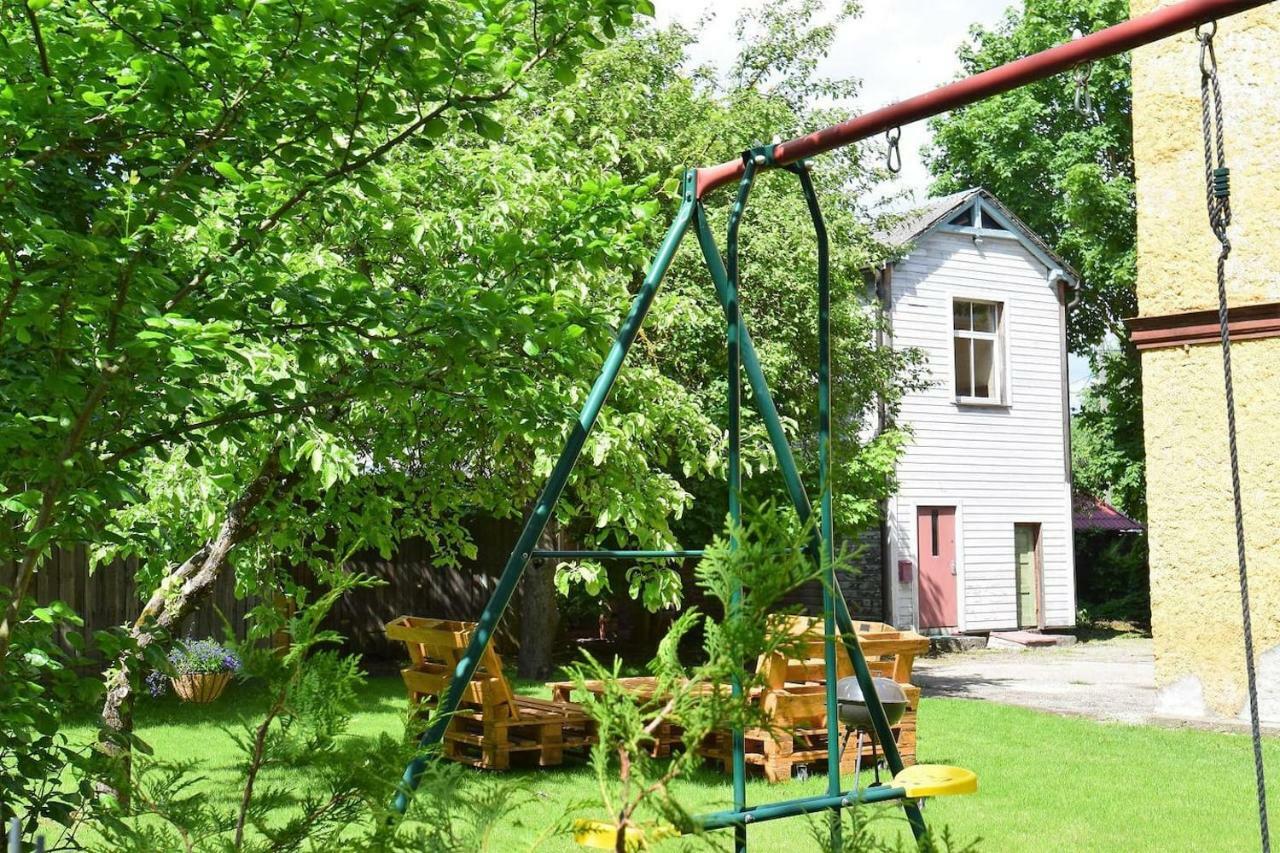 Private Apartment In The Centre Of Parnu/Pernau Exteriör bild