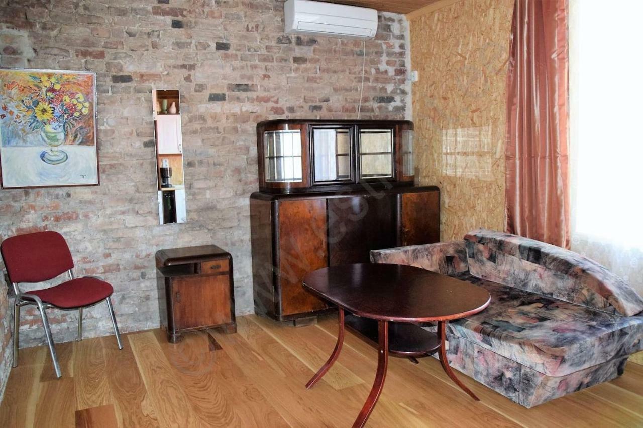 Private Apartment In The Centre Of Parnu/Pernau Exteriör bild